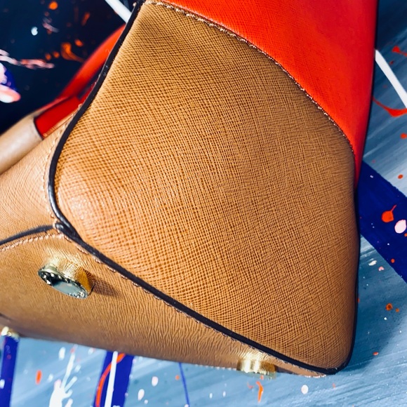 Michael Kors Set Satchel, Shoulder Bag, Handbag, Crossbody, or Purse and wallet - Picture 11 of 16